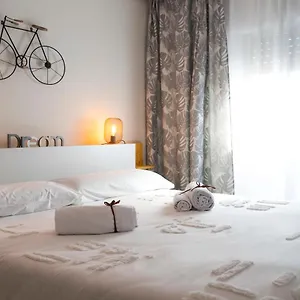 Elysium Homes Apartamento