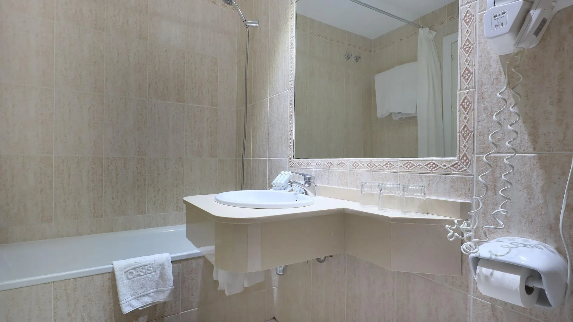 Hotel Oasis Cordoba 2*,  İspanya