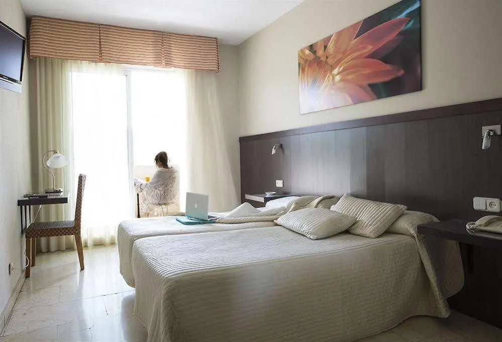 Hotel Oasis Cordoba